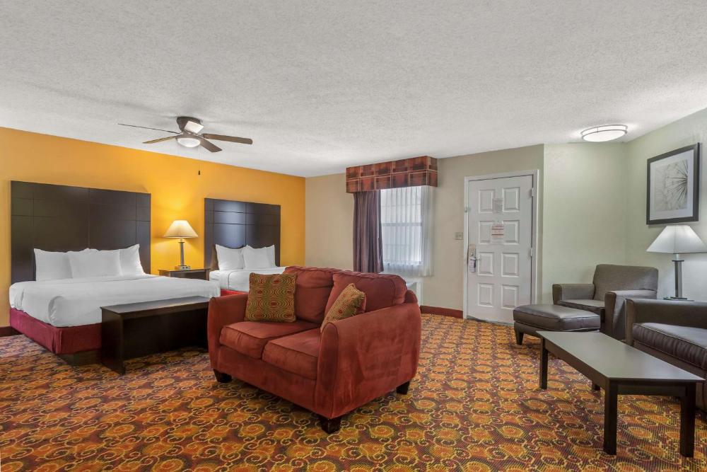 Queen Suite with Jacuzzi - Non Smoking interior
